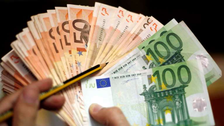 ΟΠΕΚΑ: Ξεκίνησε η πληρωμή - Ποια επιδόματα καταβάλλονται σήμερα και αύριο