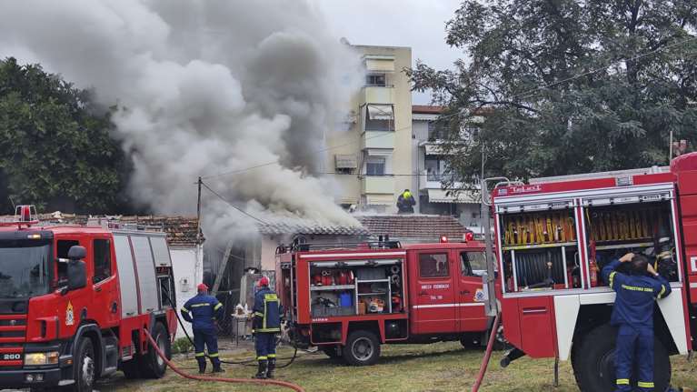 Αδιανόητο: Έκαψε ολοσχερώς το σπίτι της φίλης της επειδή νόμιζε ότι κοιμήθηκε με τον σύντροφό της