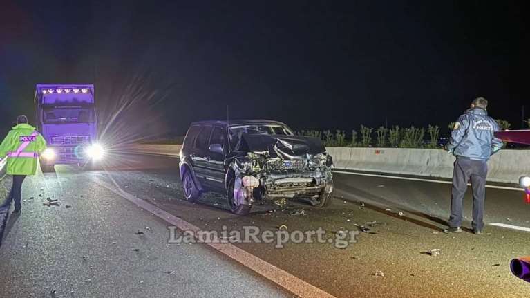 Λαμία: Τζιπ &quot;καρφώθηκε&quot; σε φορτηγό που δεν είχε φώτα - Στο νοσοκομείο ο οδηγός