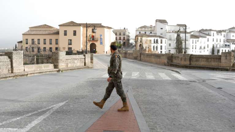 Νέο ρεκόρ: Περισσότερο από 1 δισεκατομμύριο άνθρωποι σε όλο τον κόσμο ζουν σε συνθήκες καραντίνας