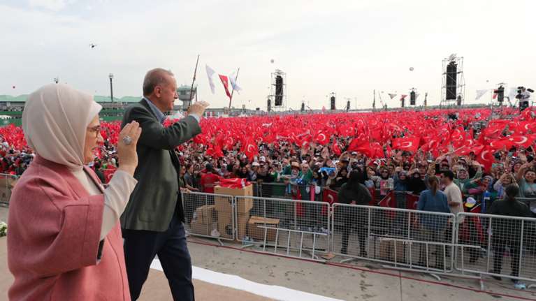 Συρίγος: Ο Ερντογάν πιέζεται πολιτικά και προσπαθεί να στρέψει την προσοχή του κόσμου σε εθνικά θέματα [βίντεο]