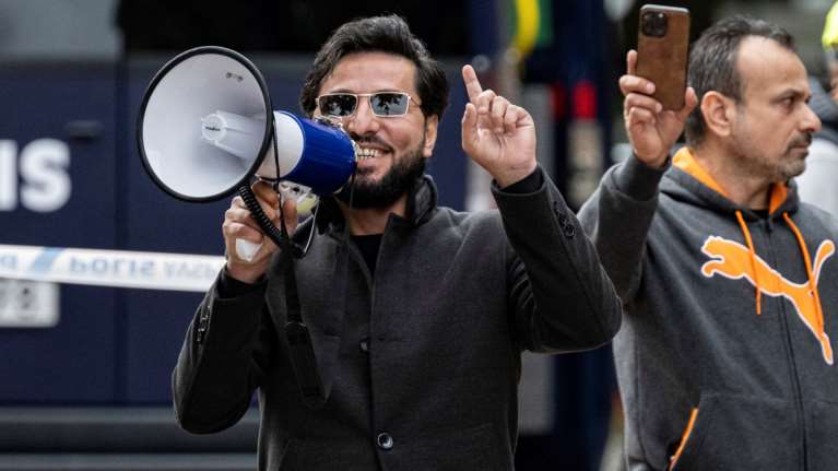 Σουηδία: Νεκρός από σφαίρες ιρακινός πρόσφυγας που βεβήλωσε το κοράνι