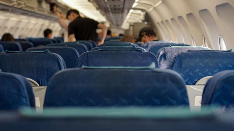 Χαμός σε πτήση με προορισμό τη Ρόδο – Γαλλίδα συνελήφθη στην Κρήτη μετά τη φασαρία