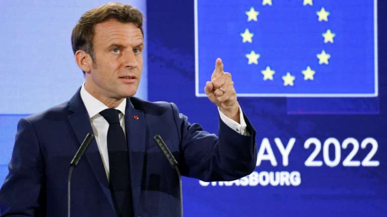 Γαλλία: Μπροστά ο Μακρόν μόλις κατά μία μονάδα από την αριστερή συμμαχία - Νέα δημοσκόπηση για τις βουλευτικές εκλογές