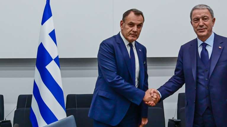 Παναγιωτόπουλος - Ακάρ: Θετικό κλίμα και συμφωνία για ανοιχτούς διαύλους επικοινωνίας - Μετά το &quot;ξαφνικά ένα βράδυ&quot;