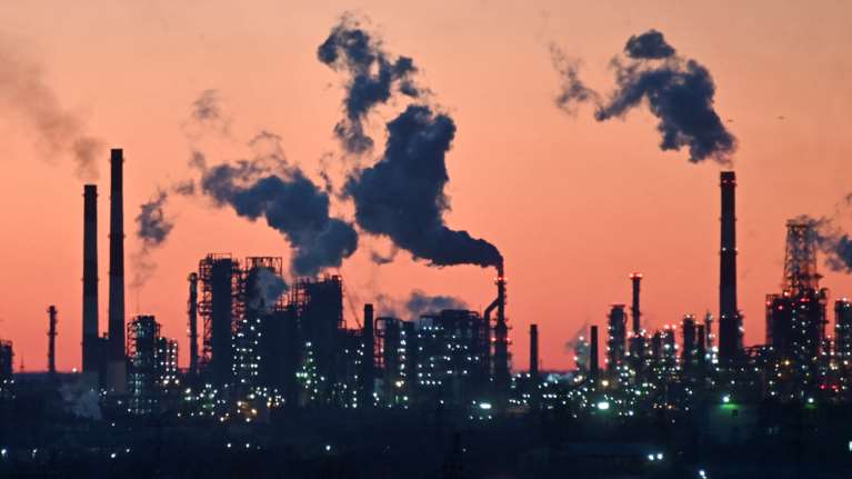 Κομισιόν: Γιατί θα εξαιρεθούν Ουγγαρία και Σλοβακία από το εμπάργκο στο ρωσικό πετρέλαιο