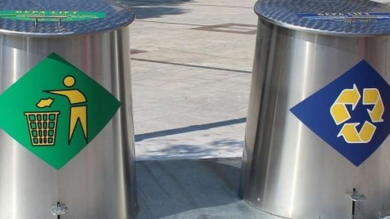 Δήμος Αθηναίων: 350 βυθιζόμενοι κάδοι τοποθετούνται σε ολόκληρη την πόλη [εικόνες]