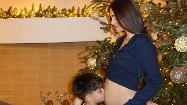 Έγκυος ξανά η Ιωάννα Σιαμπάνη: Η φωτογραφία με φουσκωμένη κοιλίτσα [εικόνες]