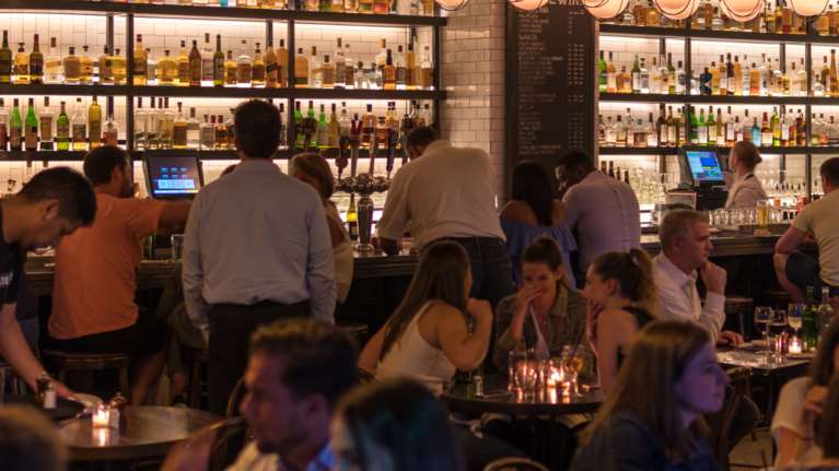 Μέτρα στη διασκέδαση: Μετά τις γιορτές και θα διαρκέσουν 15 ημέρες - Το προανήγγειλε ο Πλεύρης