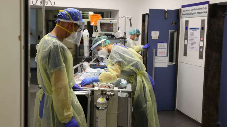 Δεν υπάρχει τελικά  Deltacron στην Κύπρο – Τεχνικό λάθος ο εντοπισμός του σε 25 κρούσματα [Βίντεο]