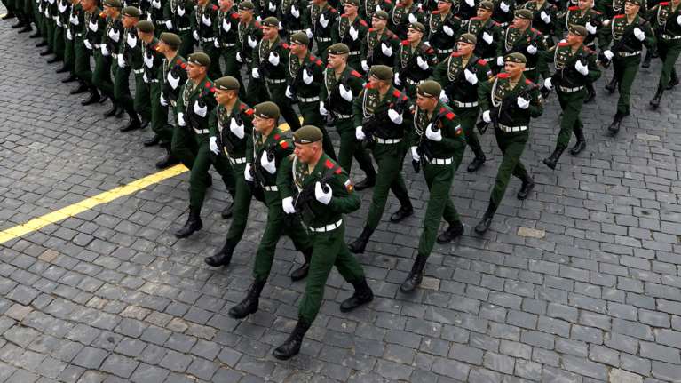 Daily Mail: Θα τελειώσει ο πόλεμος στην Ουκρανία στις 9 Μαΐου; - Το παιχνίδι των συμβολισμών του Πούτιν