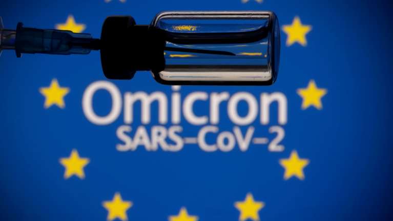 Μετάλλαξη Όμικρον: Θα κυριαρχήσει στην Ευρώπη μέχρι τα μέσα Ιανουαρίου, λέει η φον ντερ Λάιεν