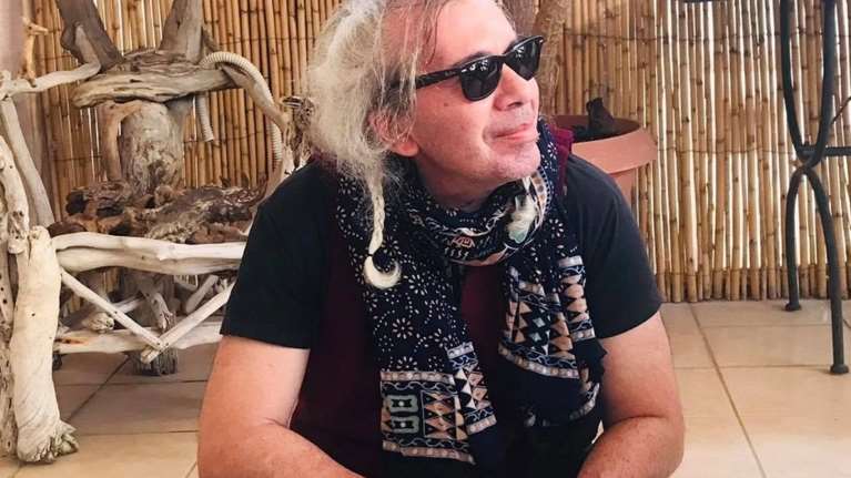 Πέθανε ο ποιητής και πεζογράφος Κωστής Γκιμοσούλης - Το &quot;αντίο&quot; της Λίνας Μενδώνη