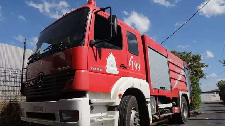 Φωτιά τώρα στο Αγγελόκαστρο Αιτωλοακαρνανίας - Μήνυμα του 112 για εκκένωση προς Σταμνά