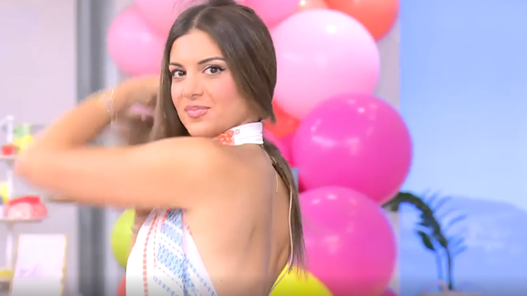 Σταματίνα Τσιμτσιλή: Φινάλε με αποκαλυπτικό φόρεμα Ζeus &amp; Δione αξίας 830 ευρώ