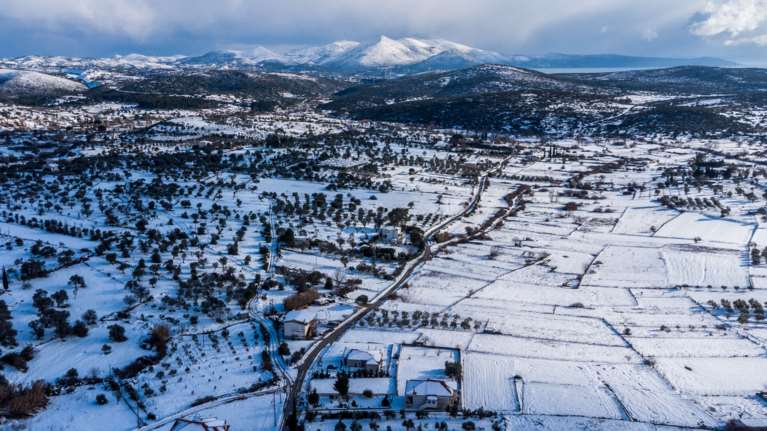 Κακοκαιρία &quot;Ελπίδα&quot;: Χωρίς ρεύμα χωριά σε Φθιώτιδα και Βοιωτία - Προβλήματα στην Εύβοια