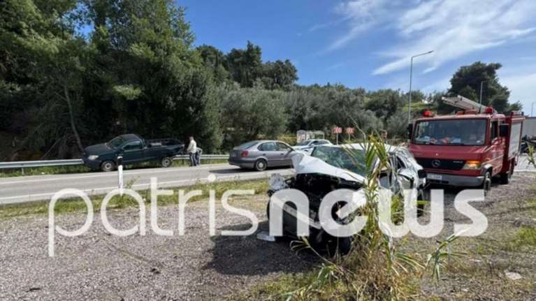 Σοβαρό τροχαίο στην Ηλεία με δύο τραυματίες - Με την εμπλοκή τεσσάρων οχημάτων