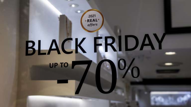 Ένωση Εργαζομένων Καταναλωτών Ελλάδας: &quot;Προσοχή στη Black Friday- 5 κανόνες για την αποφυγή πλασματικών εκπτώσεων