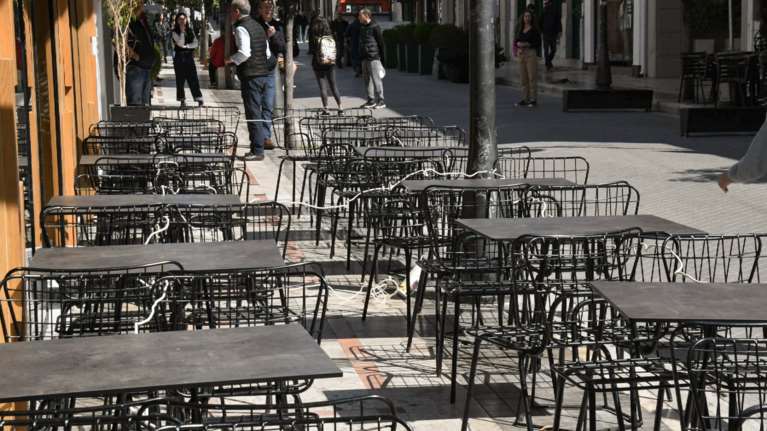 Επίδομα 800 ευρώ: Αυτές είναι οι προθεσμίες για τις δηλώσεις εργαζομένων και εργοδοτών - Πότε καταβάλλεται το ποσό