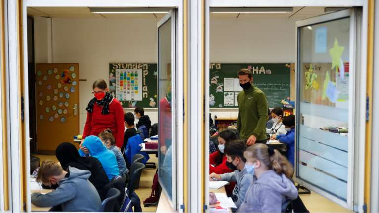 Κορονοϊός - Έκκληση ΟΗΕ: Κρατήστε τα σχολεία ανοιχτά