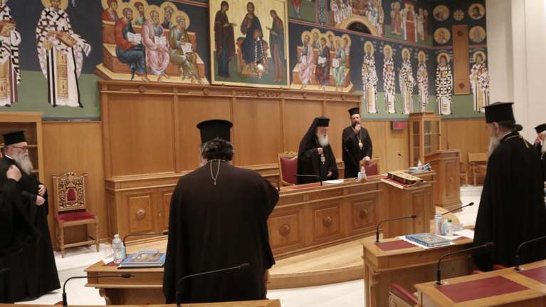 Έκτακτη σύσκεψη της Ιεράς Συνόδου τη Δευτέρα - Χωρίς πιστούς ο εορτασμός των Θεοφανείων