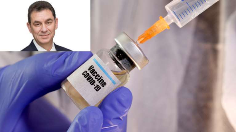 Άλμπερτ Μπουρλά: Το πρώτο μήνυμά του μετά το αίτημα για έγκριση του εμβολίου της Pfizer - &quot;Ιστορική μέρα&quot; [βίντεο]