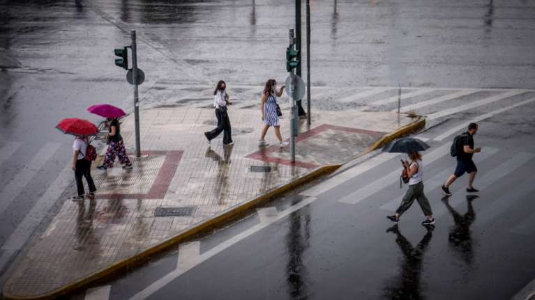 Κορονοϊός: 400 τα νέα κρούσματα στην Αττική, 84 στη Θεσσαλονίκη - Ο χάρτης της διασποράς