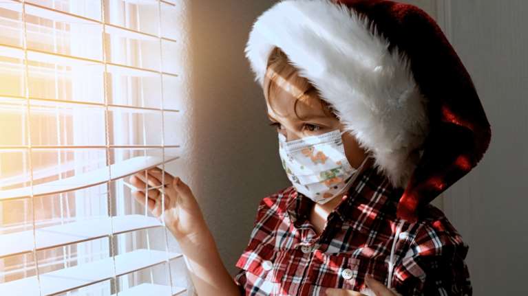 Έκρηξη της γρίπης και των αναπνευστικών λοιμώξεων στα παιδιά ενόψει εορτών - Γεμίζουν τα παιδιατρικά νοσοκομεία