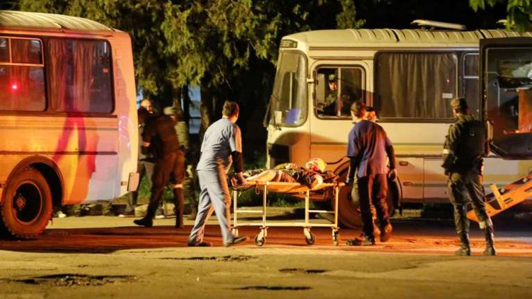 Πόλεμος στην Ουκρανία: Η τελική εκκένωση του Αζοφστάλ - Εφυγαν οι πρώτοι 260 - Ανταλλαγές με Ρώσους θέλει το Κίεβο