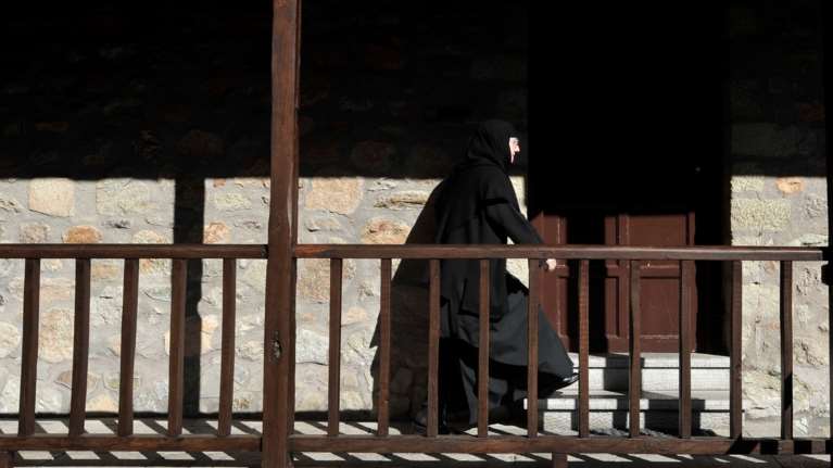 Κορονοϊός: Πέθαναν δύο μοναχές Ιερού Γυναικείου Ησυχαστηρίου "Ο Τίμιος Σταυρός" Μαψού Κορινθίας