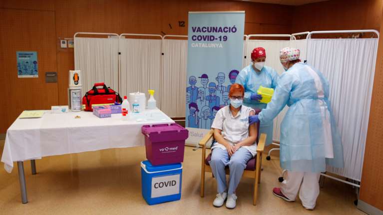 Καθυστέρηση στην παράδοση εμβολίων της Pfizer σε οκτώ ευρωπαϊκές χώρες - Τι συνέβη