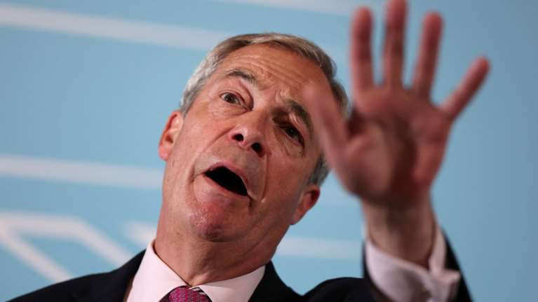 Βρετανία: Για πρώτη φορά ο Νάιτζελ Φάρατζ περνά μπροστά στις δημοσκοπήσεις ως &quot;καταλληλότερος για πρωθυπουργός&quot;