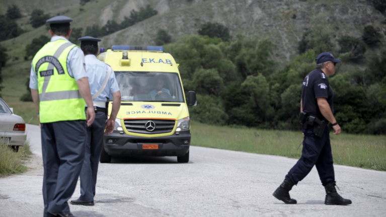 Τραγωδία στην Πέλλα: Δεκάχρονος καταπλακώθηκε από το κλαρκ του πατέρα του