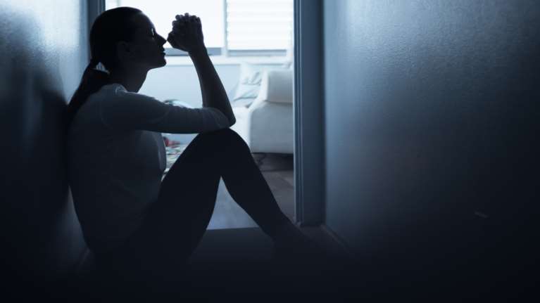 Revenge Porn: &quot;Καταστράφηκε ο κόσμος μου, κάνω ψυχοθεραπεία για να κρατηθώ στη ζωή&quot; - Συγκλονίζει η τραγουδίστρια