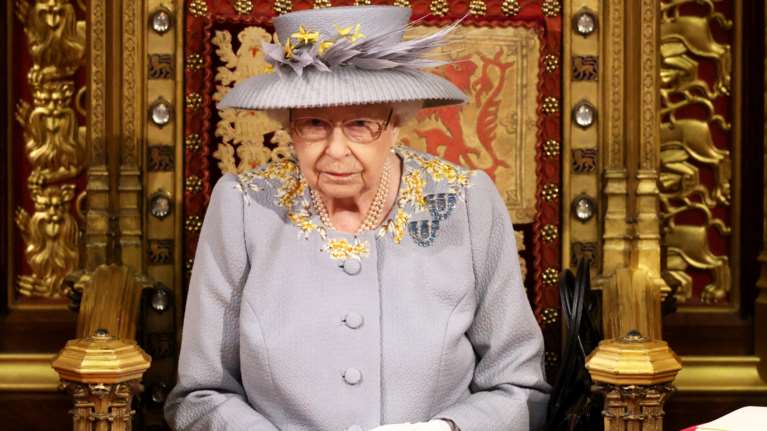 Βασιλική ανάπαυλα: Το &quot;break&quot; της βασίλισσας Ελισάβετ και οι 4 φορές που μπήκε στο νοσοκομείο