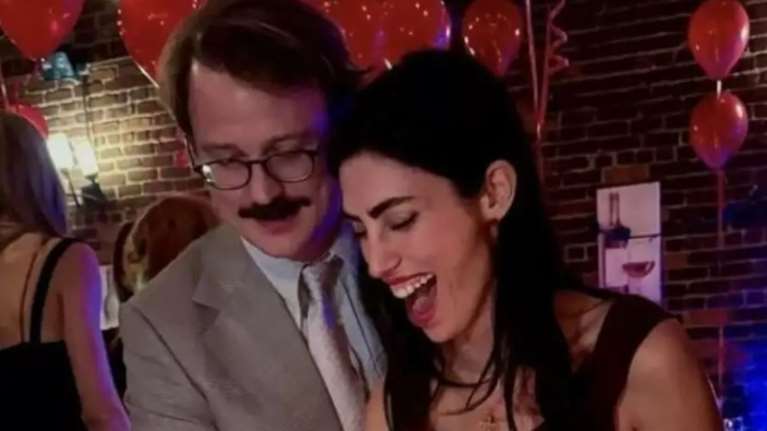 Το κοσμικό γεγονός του καλοκαιριού: Ο εφοπλιστικός γάμος του Νιάρχου στη Σπετσοπούλα με όλο το διεθνές τζετ σετ