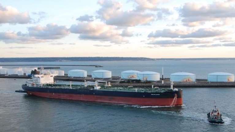 Ερυθρά Θάλασσα: Νέο πυραυλικό χτύπημα σε δεξαμενόπλοιο από τους Χούθι - Έκρηξη σε δεξαμενή και φωτιά, σώο το πλήρωμα