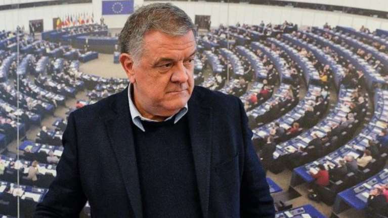 Qatargate: Ο Παντσέρι μοίραζε χρήματα σε σακούλες με 20.000 ευρώ- Συνεργάζεται με τις αρχές και ρίχνει την ποινή του σε μόλις 5 χρόνια