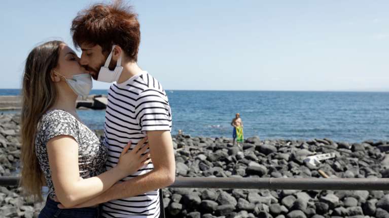 Κορονοϊός: Πόσοι σχεδιάζουν να κάνουν παιδί εν μέσω πανδημίας - Πόσο συχνά έκαναν σεξ στην καραντίνα