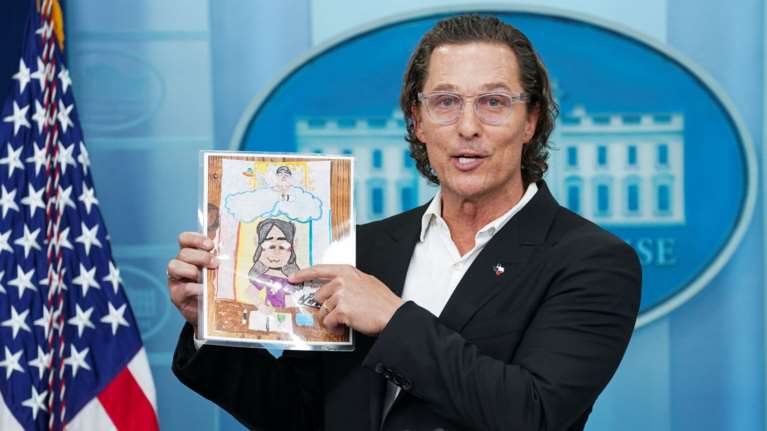 Συγκλόνισε στον Λευκό Οίκο ο Μακόναχι: Ξέσπασε για το μακελειό στη γενέτειρά του στο Τέξας