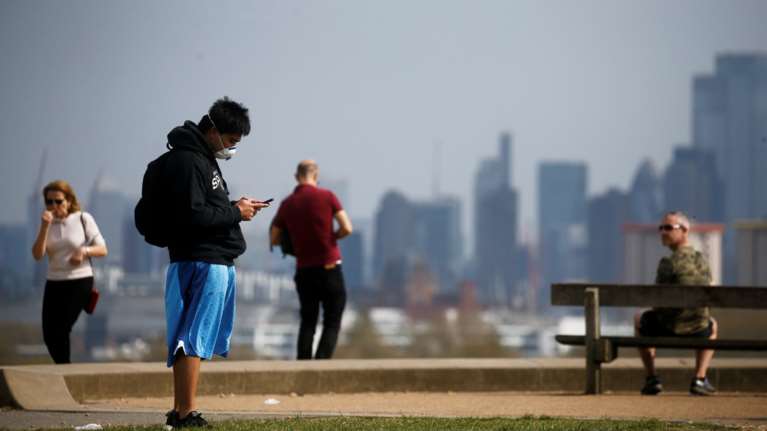 Κορονοϊός - Βρετανία: "Πολύ νωρίς για άρση του lockdown, κορυφώνεται η επιδημία"