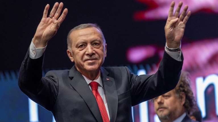 Τουρκία: &quot;Δεν το βρήκα ποτέ το πτυχίο του Ερντογάν&quot;, λέει ο πρώην πρόεδρος του Συμβουλίου Αν. Εκπαίδευσης