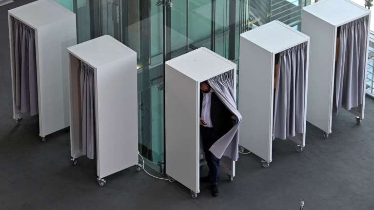 Γερμανία: Το Συνταγματικό Δικαστήριο ζητά την επανάληψη των τοπικών εκλογών στο Βερολίνο λόγω &quot;σοβαρών λαθών&quot;