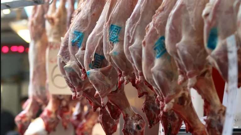 Λάρισα: Το πόρισμα του ΕΦΕΤ για το κρεοπωλείο που έστειλε στο νοσοκομείο 33 άτομα το Πάσχα