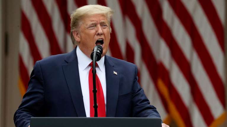 Θριαμβευτική επιστροφή του Τραμπ στον Λευκό Οίκο - Προσκεκλημένος του Μπάιντεν