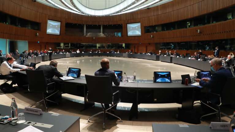 Eurogroup: Πρόοδος στις μεταρρυθμίσεις στην Ελλάδα παρά την πανδημία - &quot;Καμπανάκι&quot; για χρέος και ληξιπρόθεσμες οφειλές