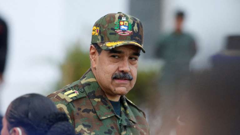 Η Βενεζουέλα καταγγέλλει ότι οι ΗΠΑ ετοιμάζουν επίθεση - Ο Μαδούρο ζητά βοήθεια από τον ΟΠΕΚ