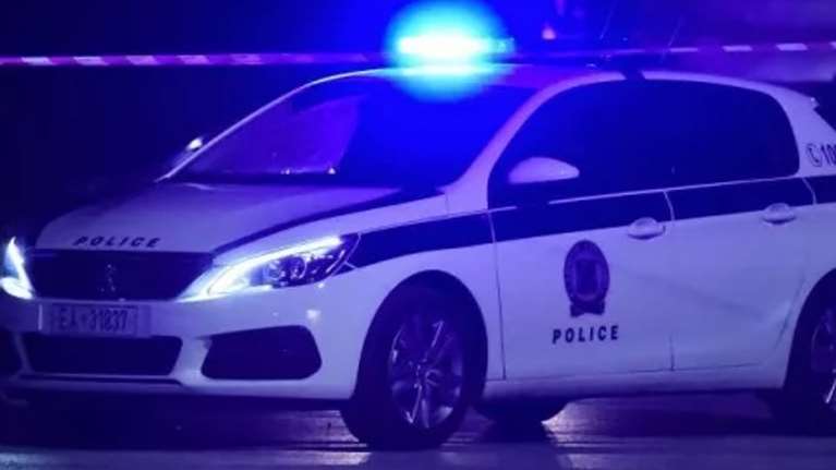 Σοκάρουν οι λεπτομέρειες για τη γυναικοκτονία στους Αγίους Αναργύρους: Η 28χρονη ζήτησε περιπολικό για να πάει σπίτι της, αλλά δεν υπήρχε [βίντεο]