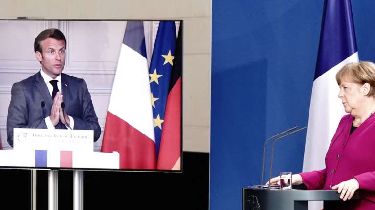 Μακρόν και Μέρκελ προτείνουν ευρωπαϊκό ταμείο ανάκαμψης ύψους 500 δισ. ευρώ