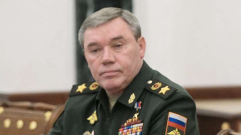 Νέο πλήγμα για τον Πούτιν: Ο κορυφαίος στρατηγός Γερασίμοφ τραυματίστηκε στην Ουκρανία και επέστρεψε άρον άρον